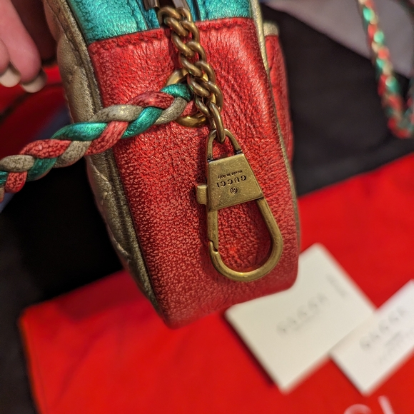 Gucci Trapuntata Quilted Metallic Calfskin Leather Crossbody Bag - Picture 4 of 6